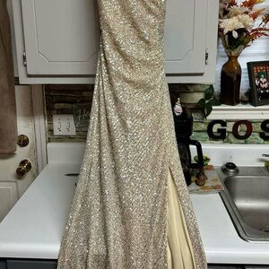 Elegant Gold Sequin Gown